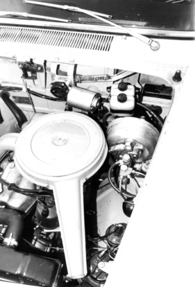 Fiat 1500 (1965) - grosser Luftfilter