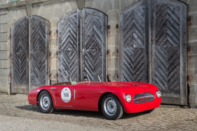 Fiat 1500 Barchetta (1937) - durch die tiefe Gürtellinie wirkt der Wagen breiter als er ist