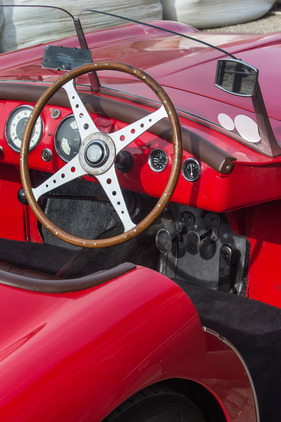 Fiat 1500 Barchetta (1937) - rechts nachgerüstete Zusatzinstrumente