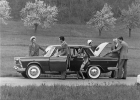 Fiat 1500 L (1964) - Kombination für Rechner: die Karosserie des 1800, der Motor des 1500 Fiat 1500 L (1964) - Kombination für Rechner: die Karosserie des 1800, der Motor des 1500