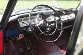 Fiat 1500 Pilato (1965) - Zündung links, Lenkradschaltung rechts