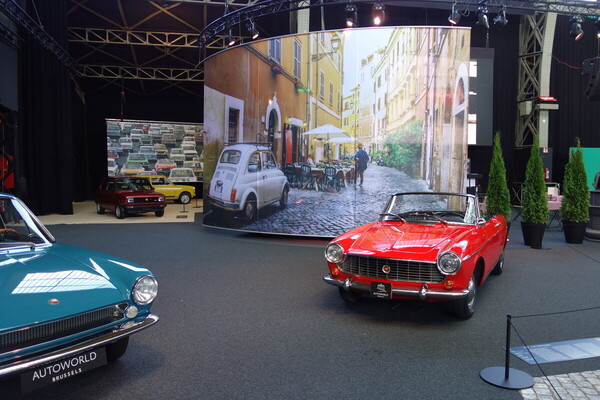 Fiat 1500 Spider (1964) – Ausstellung "125 Jahre Fiat" in der Autoworld Brüssel