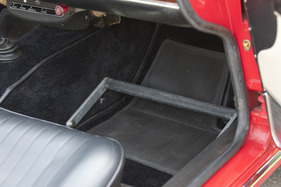 Fiat 1600 S Spider (1964) - Fussstütze wie beim grösseren Fiat 2300 S