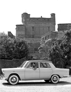 Fiat 1800 (1960) - strenge Formgebung Fiat 1800 (1960) - strenge Formgebung