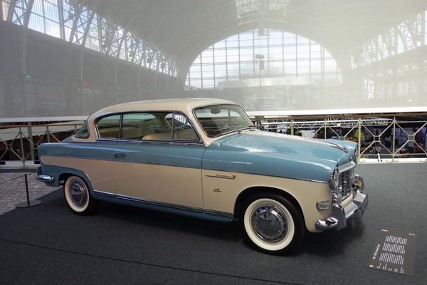 Fiat 1900 B Granluce (1958) – Ausstellung "125 Jahre Fiat" in der Autoworld Brüssel