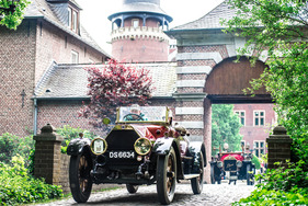 Fiat 2 Seater (1906) - bei der Besammlung und Abfahrt der Kronprinz Wilhelm Rasanz Fahrt in Schloss Krickenbeck