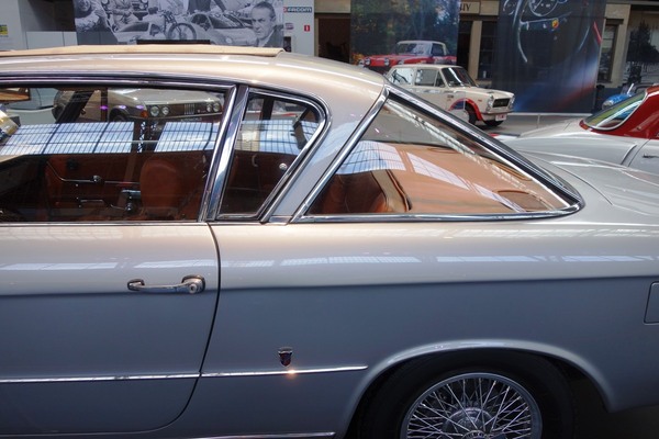 Fiat 2300 S Coupé (1968) – Ausstellung "75 Jahre Abarth" in der Autoworld Brüssel