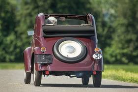 Fiat 500 (1948) - locker mit 60 km:h über Land