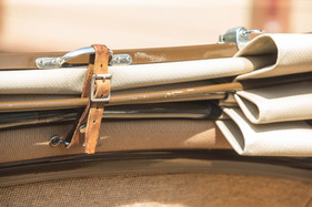 Fiat 500 (1948) - pragmatische Lösung gibt dem Dach einen sicheren Halt