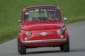 Fiat 500 (1965) an der Bergprüfung Altbüron 2017 - Feld 2