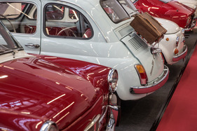 Fiat 500 (1968) -mit Koffer - Retro Classics Stuttgart 2017