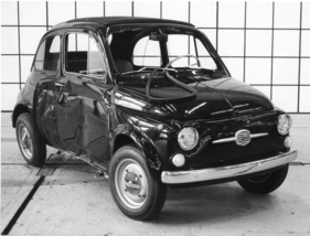 Fiat 500 (1972) - Seitenaufprallversuch - der deformierte Fiat 500