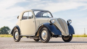 Fiat 500 A Trasformabile (1939) - als Lot 105 an der Broad-Arrow-Versteigerung am Monterey Jet Center 2024