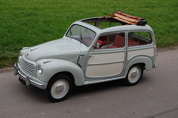 Fiat 500 C Belvedere (1953) - angeboten als Lot 80 an der Versteigerung der Oldtimer Galerie Toffen vom 1. Dezember 2012