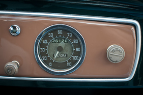 Fiat 500 C Topolino (1949) - übersichtlicher Tacho