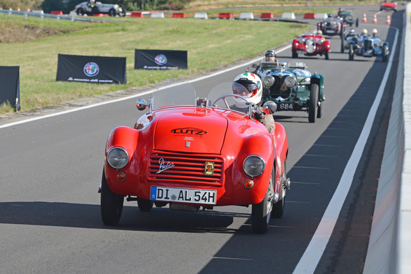 Fiat 500 C Topolino Barchetta (1954) - Pista e Piloti Flugplatz Pferdsfeld 2020