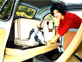 Fiat 500 D (1960) - das Fondabteil bietet auch Platz für die Unterbringung von Gepäck