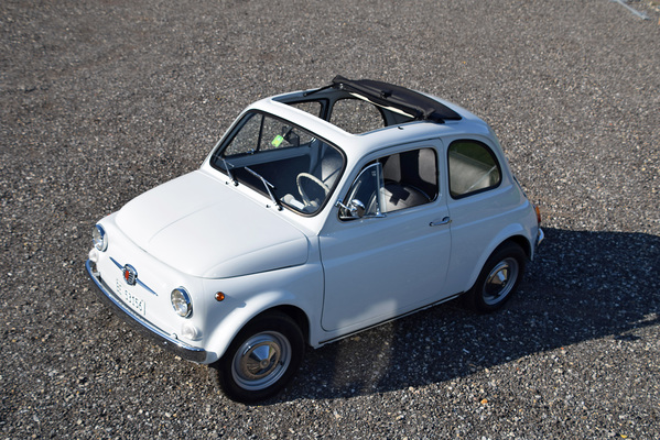 Fiat 500 F (1972) - angeboten an der Versteigerung der Oldtimer Galerie in Toffen am 29. April 2017