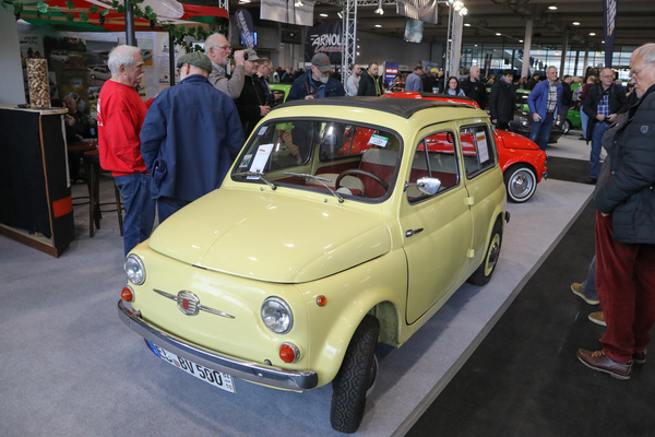 Fiat 500 Giardinera (1962) - mit hinten angeschlagenen Seitentüren - Bremen Classic Motorshow 2023