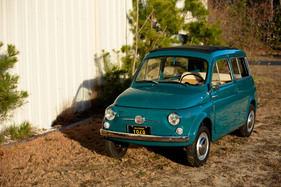 Fiat 500 Giardiniera (1968) - als Lot 191 an der RM/Sotheby's Arizona Versteigerung 2021 (1968)