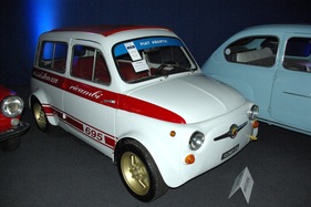 Fiat 500 Giardiniera modifie Abarth 695 (1963) - angeboten als Lot 147 an der Versteigerung von Artcurial "Automobiles Sur Les Champs" 2012 (1963)