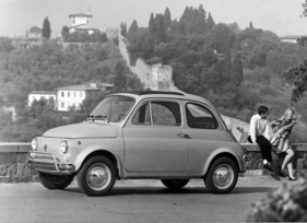 Fiat 500 L (1967) - Platz für vier Passagiere auf wenig Platz