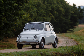 Fiat 500 L (1969) - als Lot 103 an der RM/Sotheby's London Versteigerung vom 7. September 2016