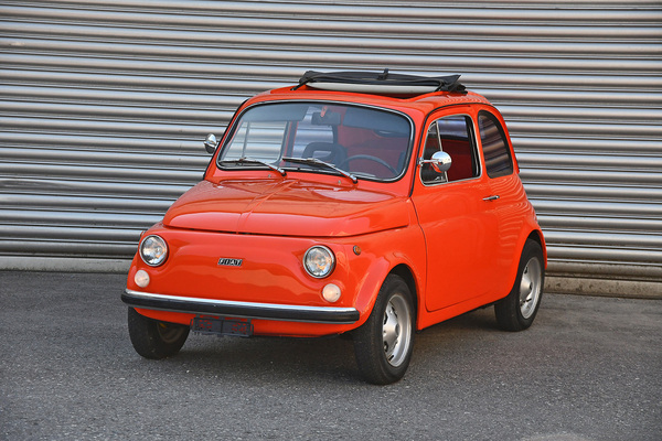 Bild: Fiat 500 L (1970) - als Lot 102 angeboten an der Versteigerung der Oldtimer Galerie in Toffen am 26. März 2022