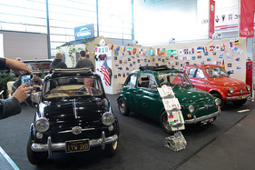 Fiat 500 N "America" (1960) - nur etwas 300 dieser für den US-Markt bestimmten Versionen wurden zwischen 1958 udn 1962 hergestellt - Bremen Classic Motorshow 2020
