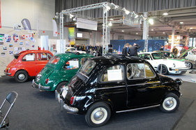 Fiat 500 N "America" (1960) - unterschied sich u.a. durch die grösseren Stossstangenhörner von der europäischen Version - Bremen Classic Motorshow 2020