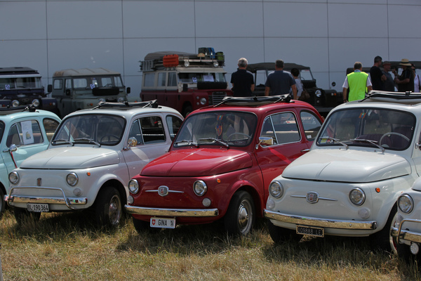 Fiat-500-Parade - 3. Youngtimer- und Classictreffen Pratteln am 15. Juli 2018