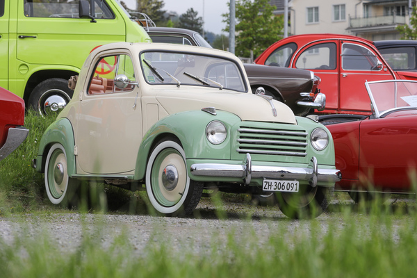 Fiat 500 Topolino (1950) - C-Version des beliebten Kleinwagens - Albisgütli Classic Cars & Bikes April 2023