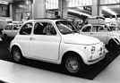 Fiat 500 am Genfer Automobilsalon 1972 - mit einem Listenpreis von 5'150 Franken vermutlich der billigste und mit 520 kg Lehrgewicht auch der leichteste Personenwagen für vier Insassen