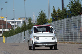 Fiat 500 - natürlich mit Faltdach - am 2. TCS Youngtimer und Classictreffen in Pratteln im Jahr 2016