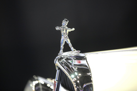 Fiat 508 Barilla Spider Garavini Roadster (1935) - komplett restauriert, hier nur die Kühlerfigur - Swiss Classic World Luzern 2018