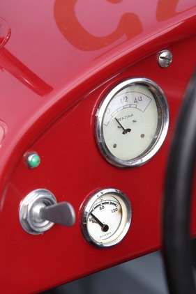Fiat 508 C 1100 Sport CarGem (1937/1946) - Displays for water temperature and fuel level