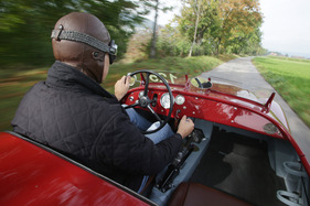 Fiat 508 C 1100 Sport CarGem (1937/1946) - the gearbox appreciates intermediate throttle and intermediate clutches