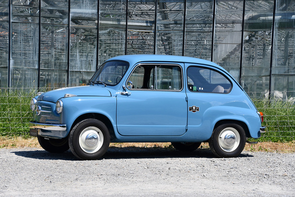 Fiat 600 (1955) - als Lot 64 an der Versteigerung der Oldtimer Galerie in Toffen am 19. Oktober 2019