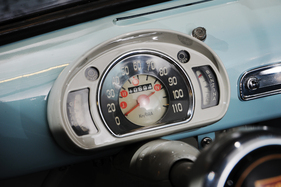 Fiat 600 Multipla (1957) - angeboten als Lot 53 an der RM Auction Paris vom 5. Februar 2014