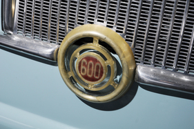 Fiat 600 Multipla (1957) - angeboten als Lot 53 an der RM Auction Paris vom 5. Februar 2014