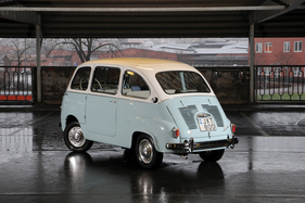 Fiat 600 Multipla (1957) - angeboten als Lot 53 an der RM Auction Paris vom 5. Februar 2014