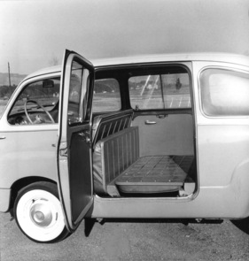 Fiat 600 Multipla (1957) - heruntergeklappte Sitzbank bei der zweireihigen Konfiguration