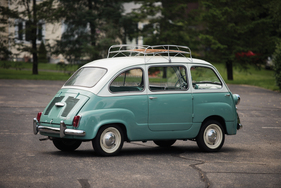 Fiat 600 Multipla (1957) - mit Heckmotor, der Tank sitzt davor