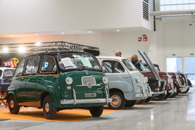 Fiat 600 Multipla (1964) - originale Taxi-Ausführung, die in Rom im Einsatz war - 42. Auto e Moto d'Epoca 2025