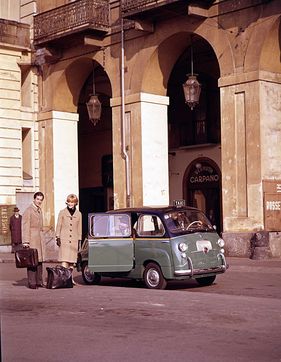 Fiat 600 Multipla D Taxi (1962) - bereit für die nächsten Gäste