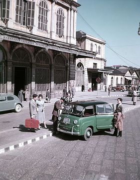 Fiat 600 Multipla Taxi (1956) - guter Zugang auch für die Fond-Passagiere