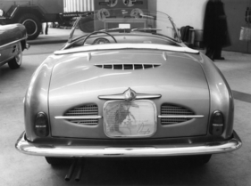 Fiat 600 Seicento Dinghy (1957) - Heckansicht der Frischluftkonstruktion von Pietro Frua, gesehen in Turin im Jahr 1957