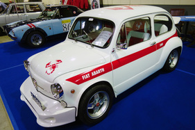 Fiat 600 oder 1000 TCR - optisch das eine, von der Basis her das andere (Autojumble Luxemburg-Stadt 2018) Fiat 600 oder 1000 TCR - optisch das eine, von der Basis her das andere (Autojumble Luxemburg-Stadt 2018)