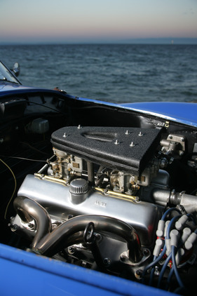 Fiat 8 V (1953) - Schöner Blick auf die Vergaser-Fabrik