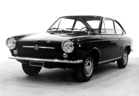 Fiat 850 Coupé (1965) - die Coupés der ersten Serie hatten nur zwei Scheinwerfer vorne